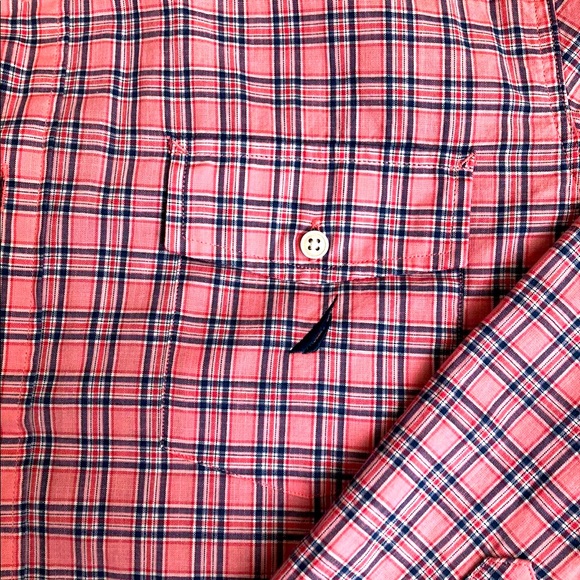⚓️ MENS NAUTICA BUTTON DOWN SHIRT NEW - Picture 2 of 5